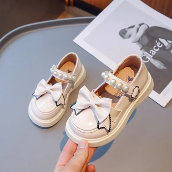 ילדים רדוד נעלי עור לבנות קשת 2023 פנינים חמוד מבריק תכליתי רך Breatheable פשוט החלקה הנסיכה נעליים