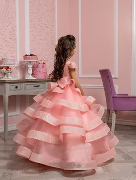 שכבות טול ורודה נפוחה קפלים פרח ילדה שמלת חתונה אורך רצפת עם קשת מסיבת יום הולדת שמלת ההתייחדות הראשונה שמלות